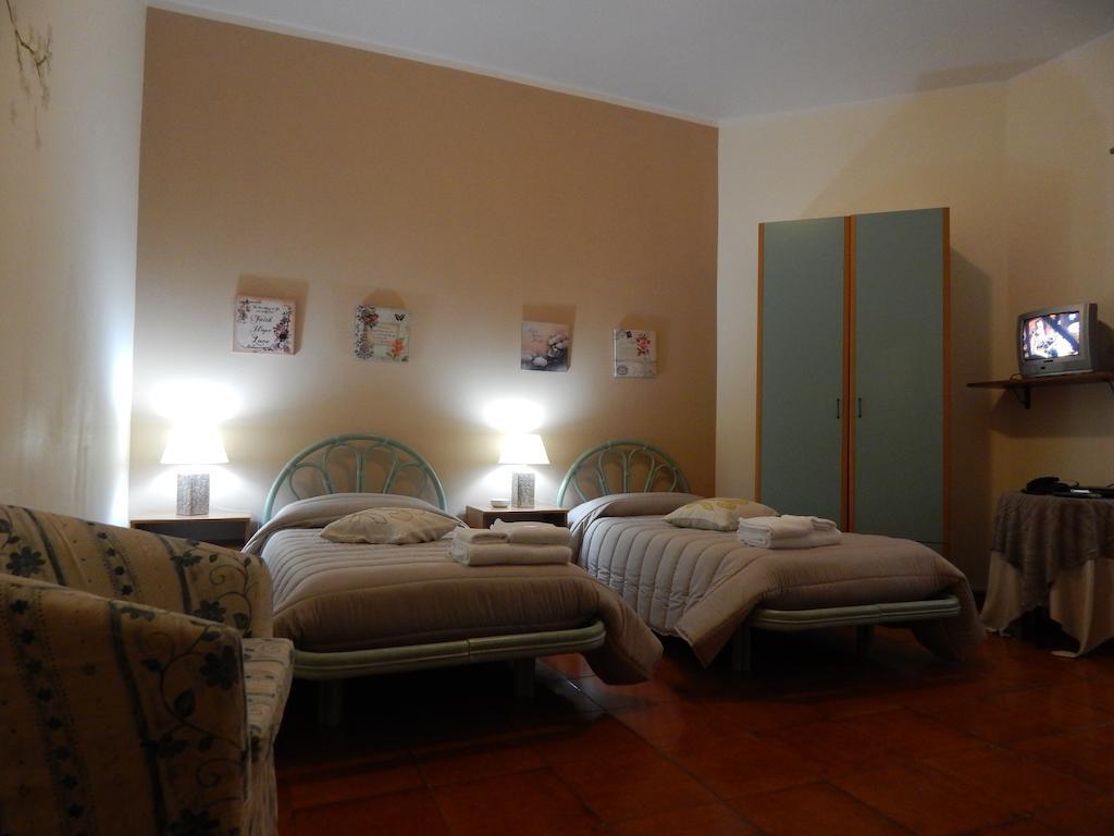 Hotel Il Platano Ottana Oda fotoğraf