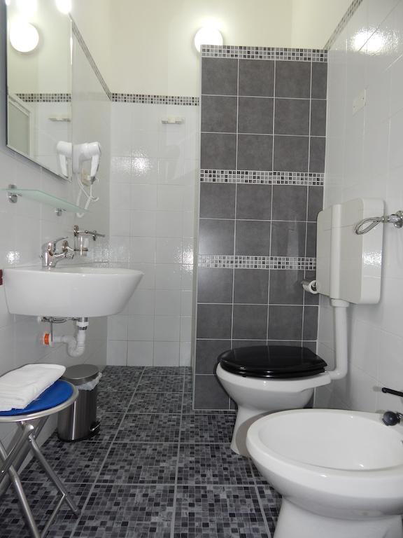 Hotel Il Platano Ottana Oda fotoğraf