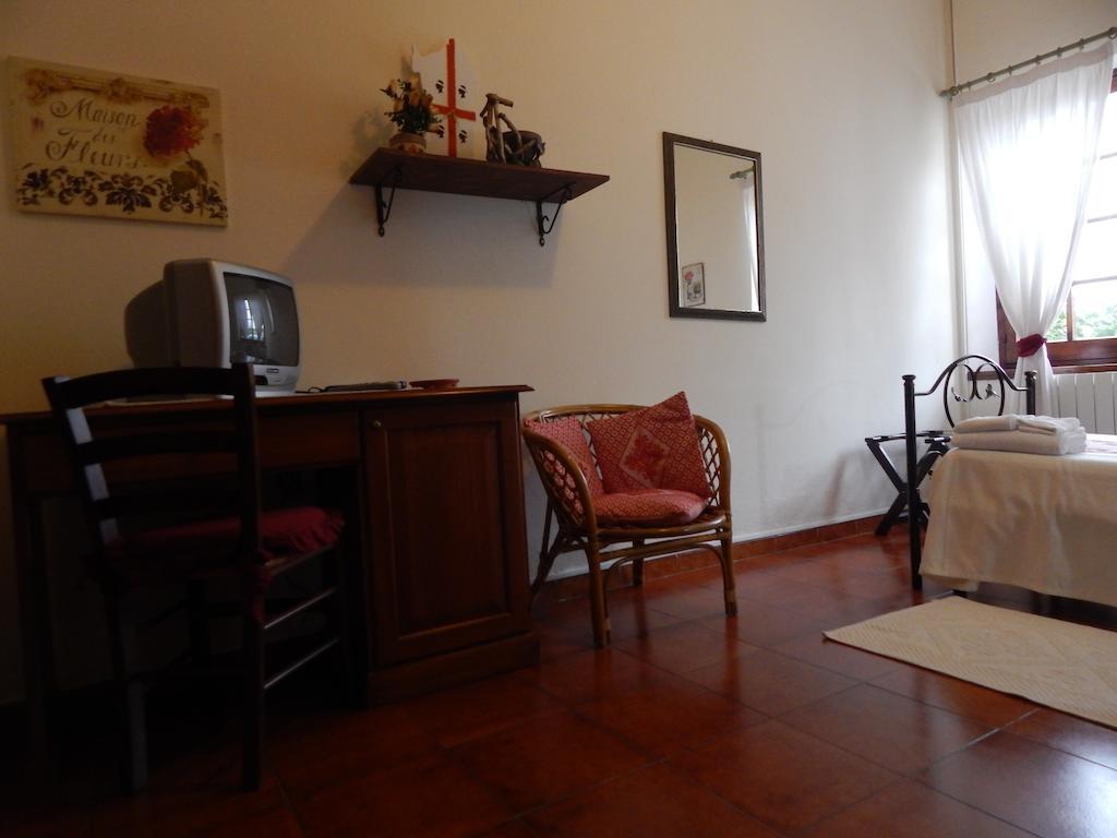 Hotel Il Platano Ottana Oda fotoğraf