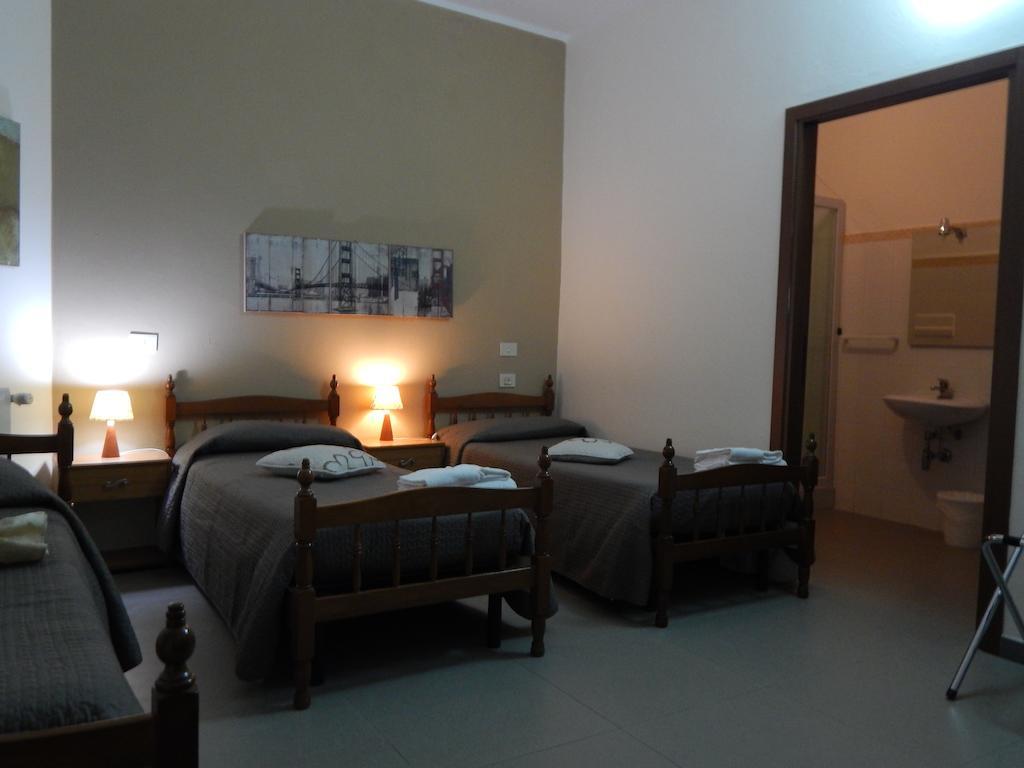 Hotel Il Platano Ottana Oda fotoğraf
